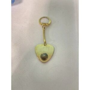 Elegant Gold Keychain Accessory